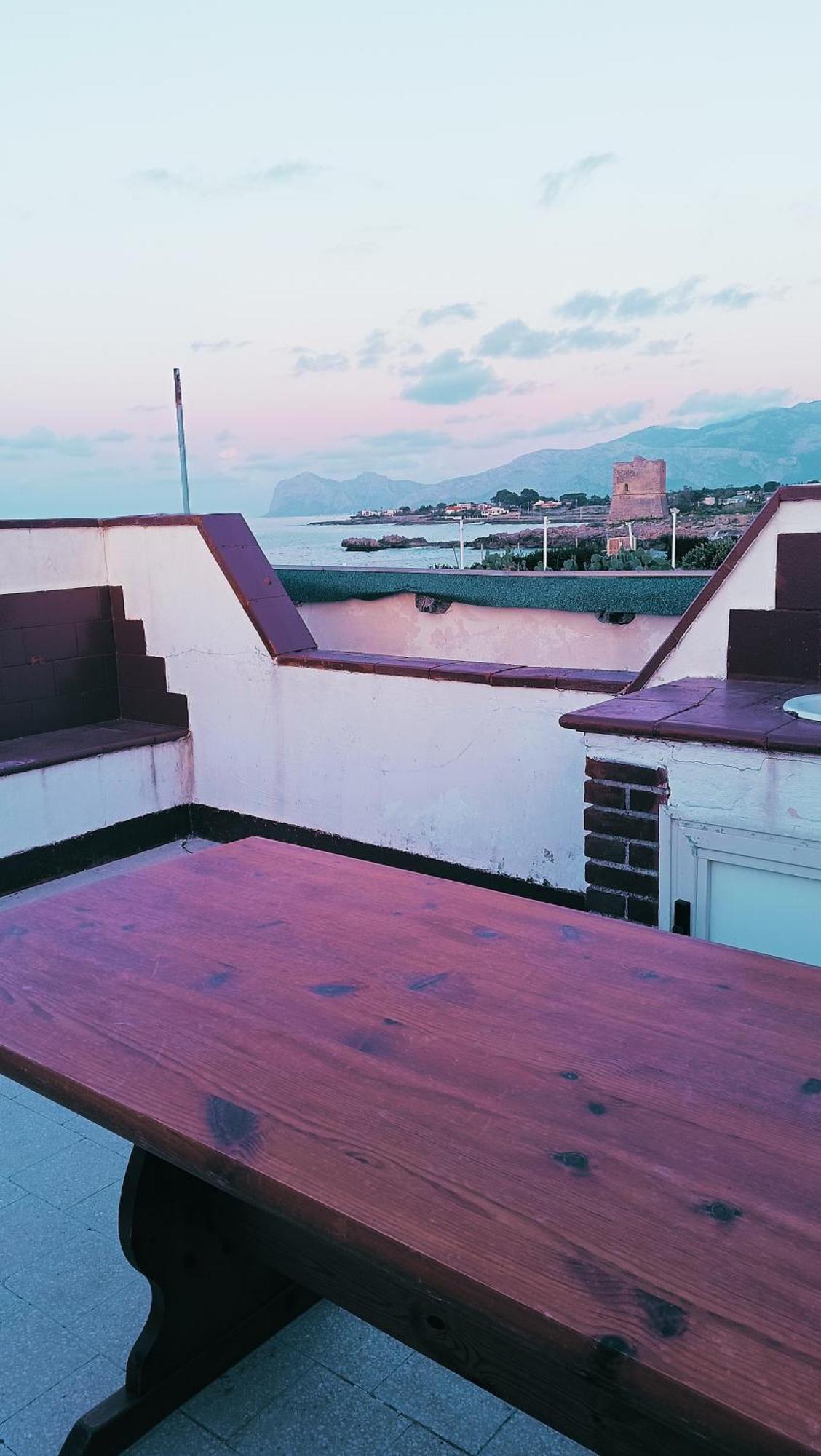 La Terrazza Sul Mare Monolocale Con Terrazza Vicino Aereoporto&Mare Sicilian Vintage Style Beach House Cinisi Eksteriør billede